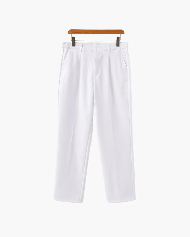 Pantalon large Paris Wide Fit de la marque Old Money, coupe ample et élégante, porté avec un haut blanc dans une tenue décontractée.