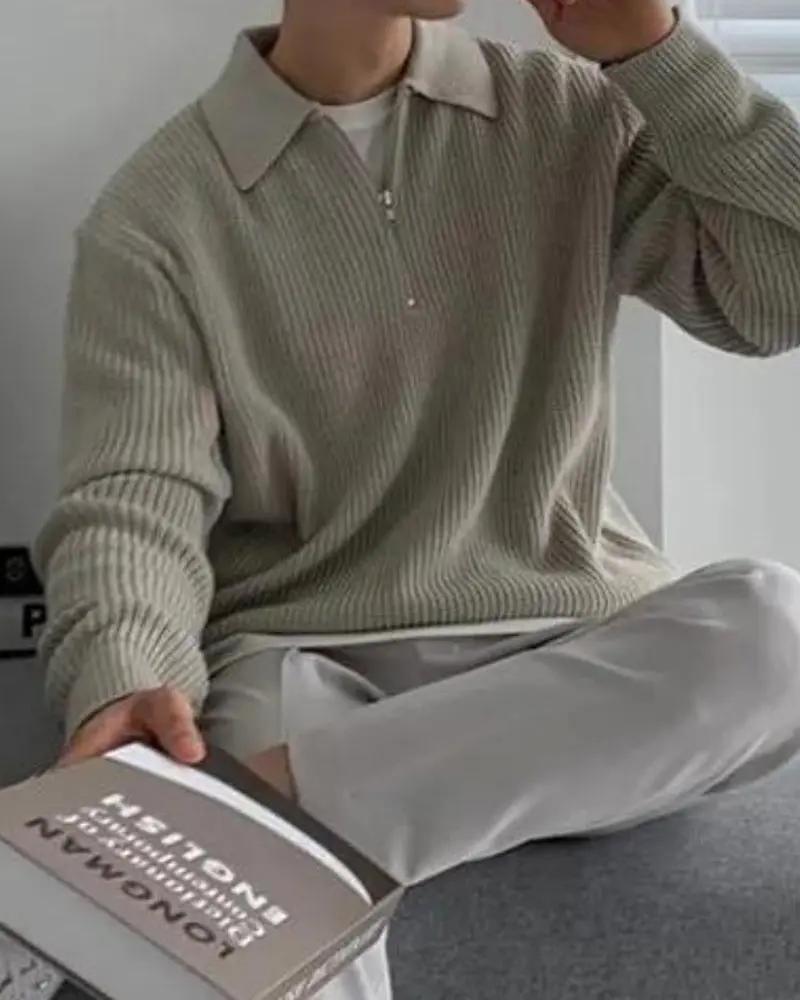 Pull ras du cou Old Money Cesare Half Zip en maille gris avec col à fermeture éclair et détails élégants.