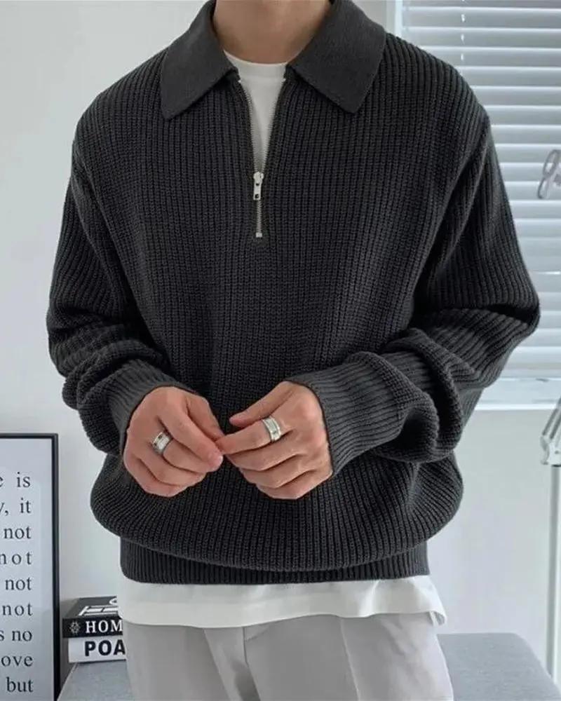 Pull en cachemire Old Money Cesare avec demi-zip, couleur gris clair, porté sur mannequin, détail du col et texture douce visible