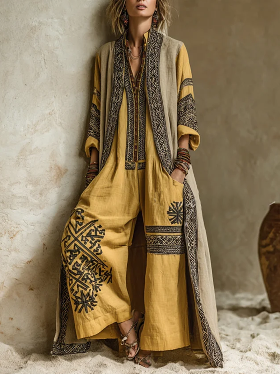 Ensemble deux pièces bohème jaune océan et ocre de Danoir Paris, motifs imprimés, vue de face sur fond blanc.