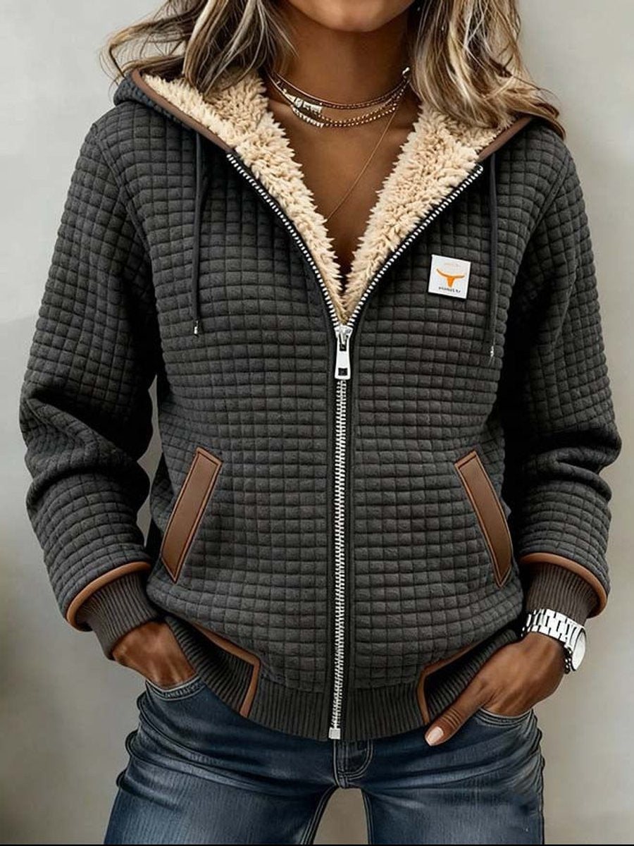Veste Sherpa à capuche Penelope de Danoir Paris, doublée Sherpa, en tissu matelassé avec fermeture éclair complète pour femmes