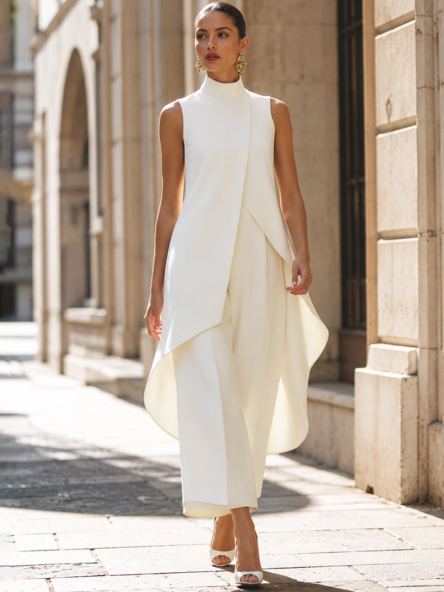 Ensemble femme Catalina Danoir Paris avec haut à col et pantalons palazzo, porté par une femme debout, fond neutre.