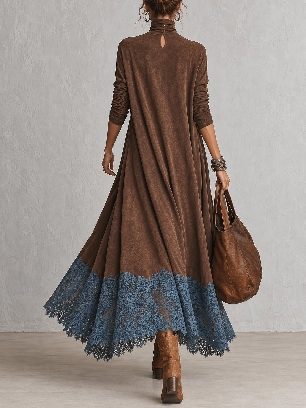 Robe Maxi Longue à Manches Longues en Suédine Marron Vintage