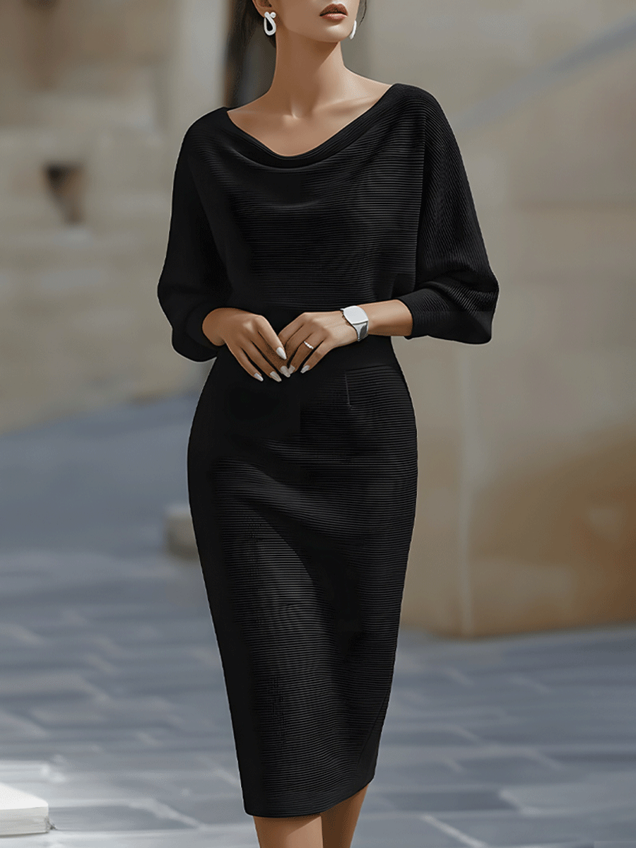 Robe midi à manches chauve-souris drapées Lydia de Danoir Paris, vêtement élégant avec manches longues et coupe fluide.