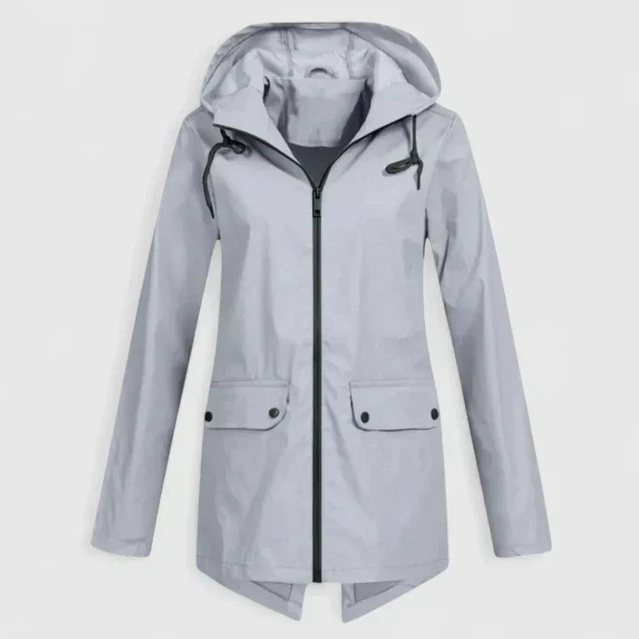 Veste confortable Vanyssiah de Danoir Paris, tissu doux et coupe élégante, portée décontractée.