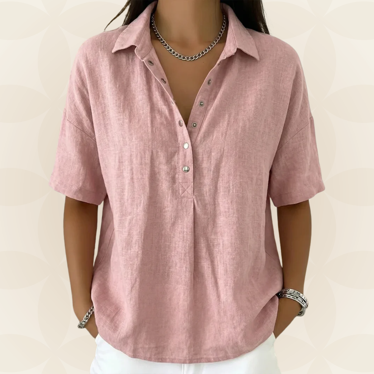 Blouse Sonja de Danoir Paris avec col et détails de boutons, vue de face sur un fond neutre.