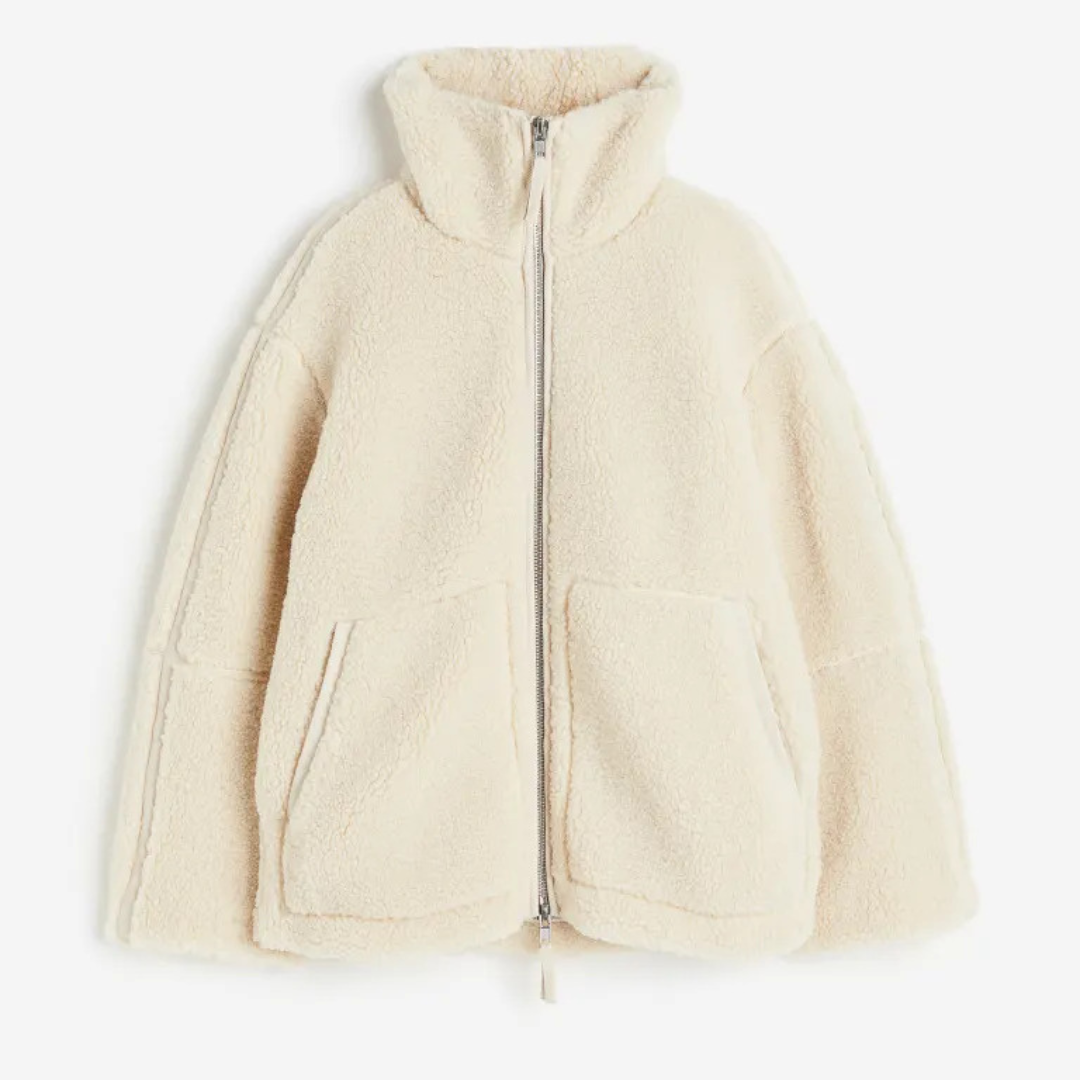 Veste d'hiver douce et chaude de la marque Danoir Paris, veste en jassen avec doublure isolante pour femme.