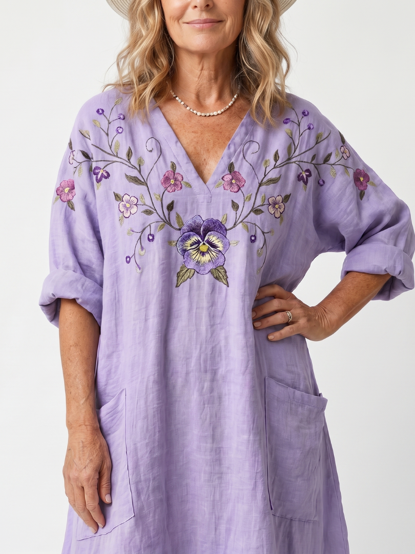 Tavi | Robe midi oversize avec poches et broderie florale