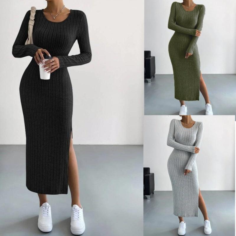 Robe longue tricotée pour femmes Lina de Danoir Paris, manche longue, style élégant et confortable, portée en image.