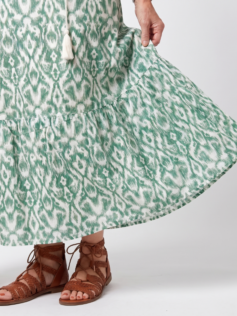 Ilara | Robe Midi à Col V avec Détails Frangés