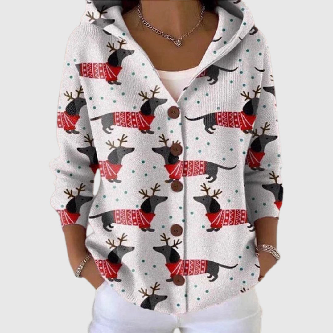 Cardigan en maille Danoir Paris à capuche, confortable et décontracté, porté avec manches longues et gros col.