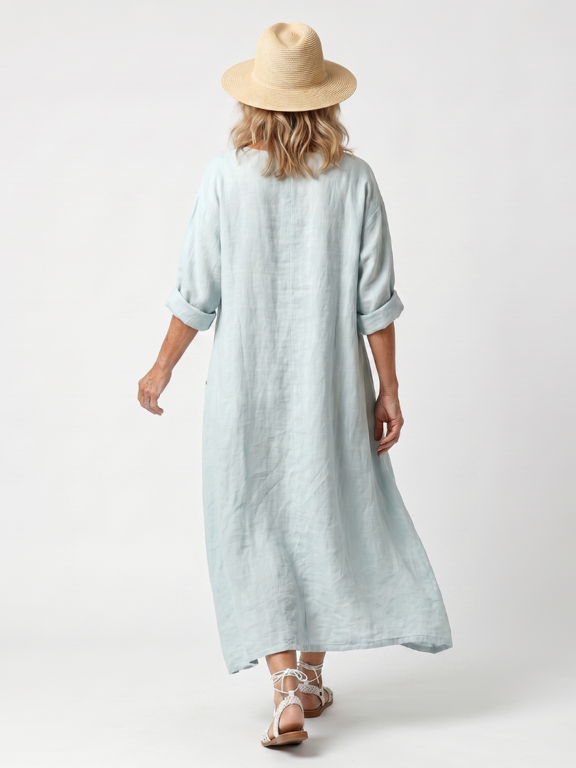 Kassiani | Robe midi brodée avec poches surdimensionnées et panneau décoratif