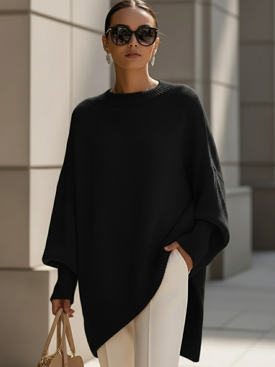 Pull oversize femme Jeanne de Danoir Paris, coupe fluide, vêtement décontracté en tissu doux, couleur neutre, porté sur mannequin.