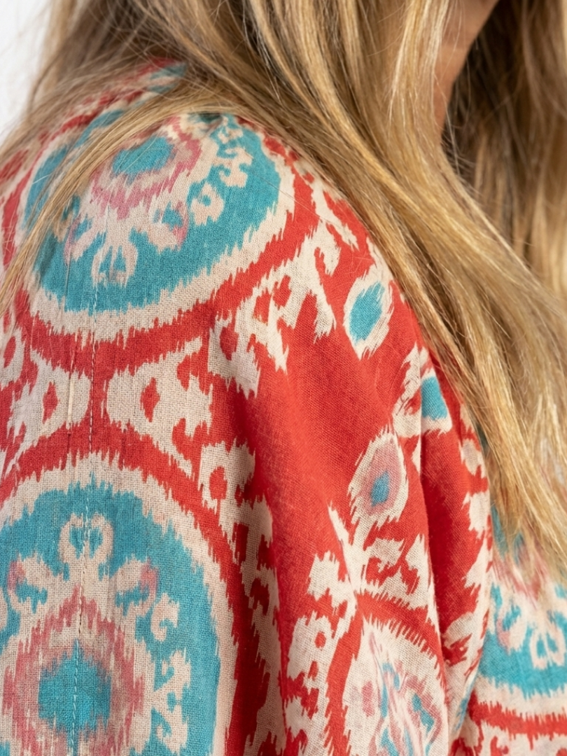Zaria | Robe midi à manches courtes avec imprimé paisley en V