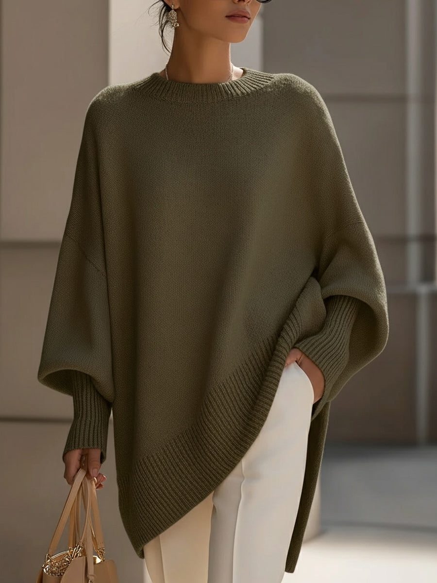 Pull oversize femme Jeanne de Danoir Paris, coupe fluide, porté en image, tissu doux et confortable, style décontracté.