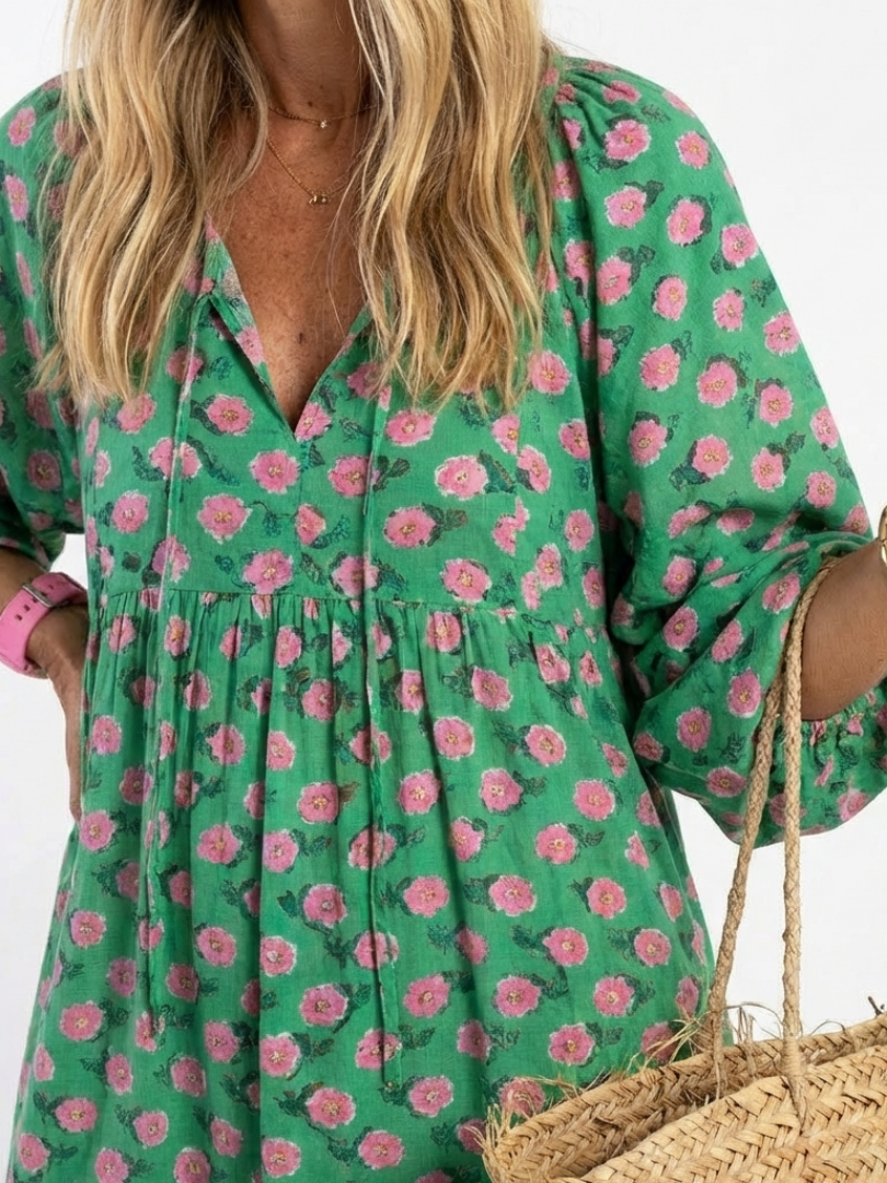 Fiora | Robe midi à motifs floraux avec décolleté en V