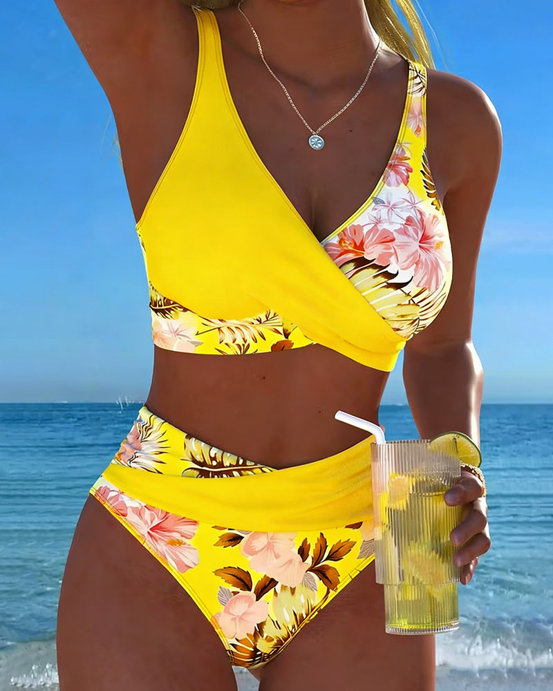 Eduarda - Maillot de bain 2 pièces à imprimé floral contrastant et fente