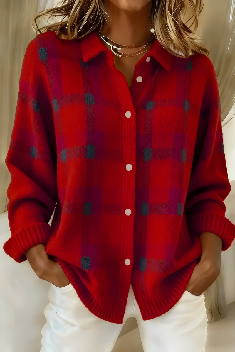 Gilet confort Anna de Danoir Paris en tissu doux, porté par une femme, montrant le design élégant et la coupe décontractée.