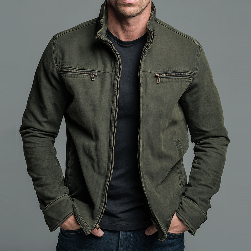 Veste d'automne pour homme Renato par Danoir Paris, style élégant, en tissu chaud, portée sur mannequin.