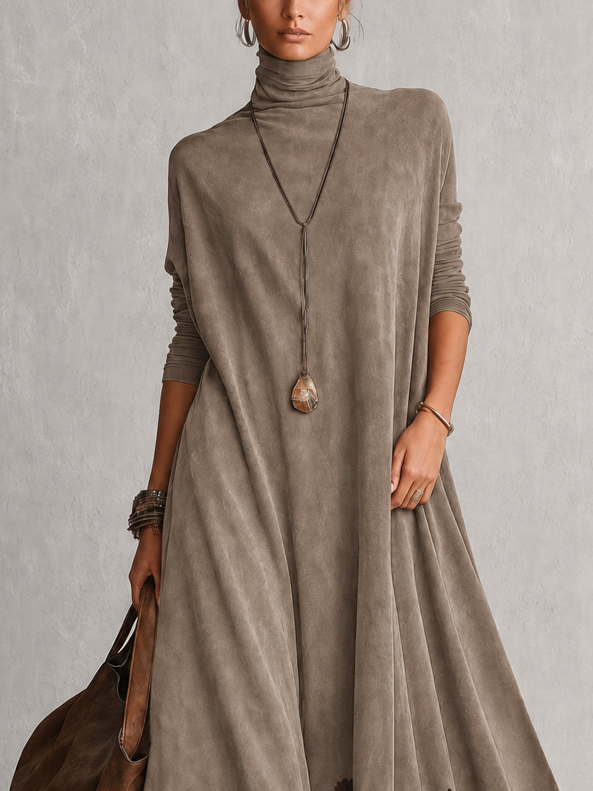 Robe Maxi Longue à Manches Longues en Suédine Marron Vintage
