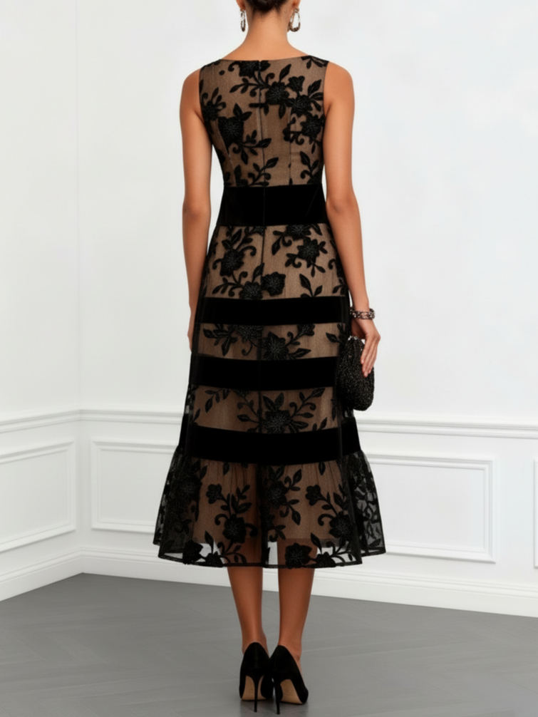 Robe midi évasée sans manches en maille noire à fleurs