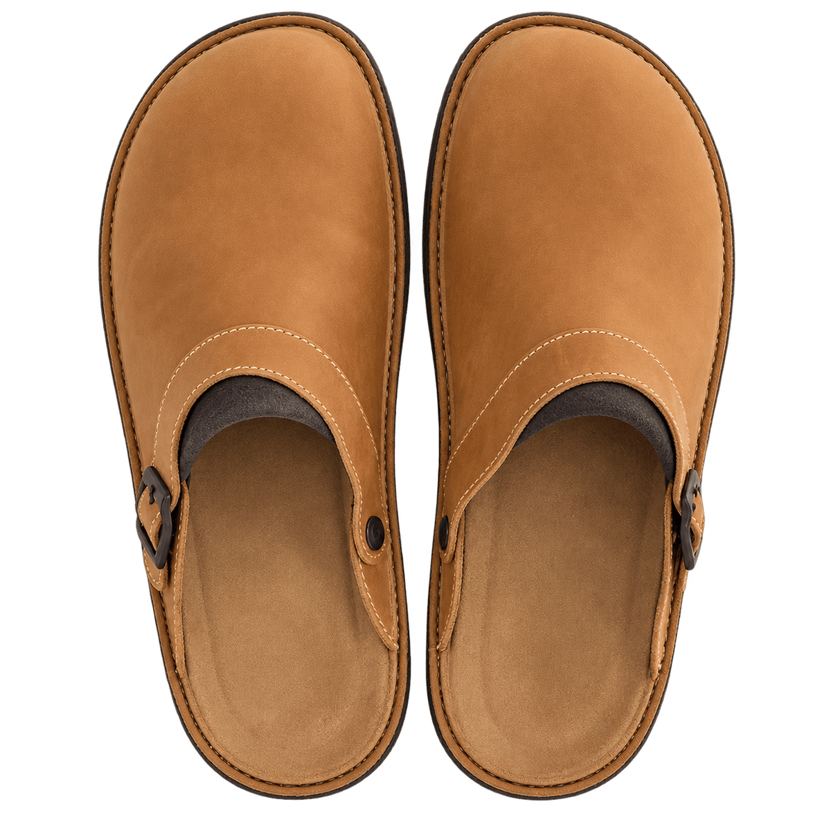 Chaussures slip-on Danoir Paris Carter, confortables, en cuir noir avec semelle blanche, adaptées pour un style décontracté.