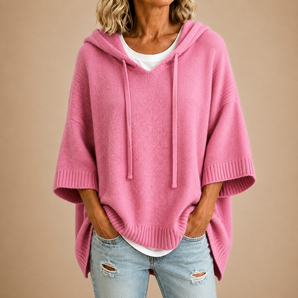 Fleur Danoir Paris Brise Chic avec motifs floraux délicats, ornée de détails élégants, vue rapprochée sur la texture du tissu.