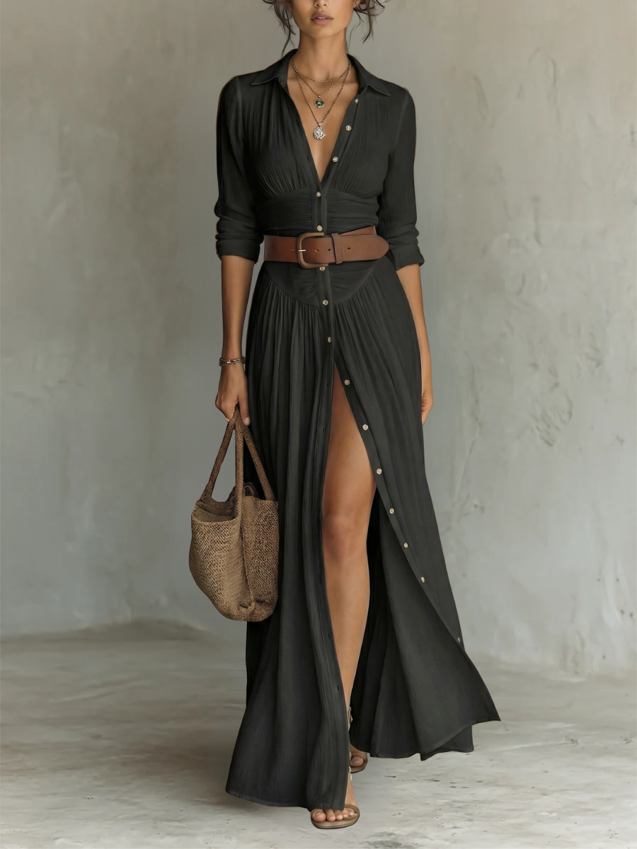 Robe longue Valérie Danoir Paris avec col à revers et manches longues, tissu fluide et élégant, portée décontractée ou habillée.