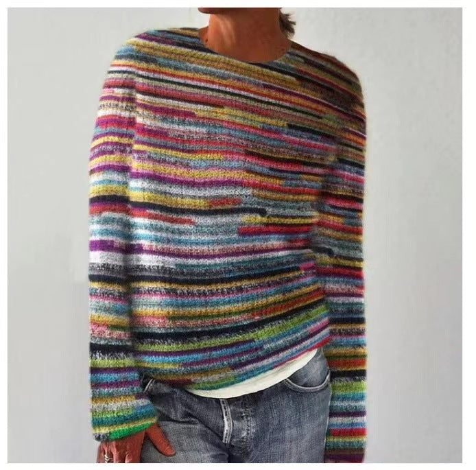 Pull décontracté Carola Danoir Paris avec motif, en laine douce, porté sur un mannequin, style élégant et confortable.