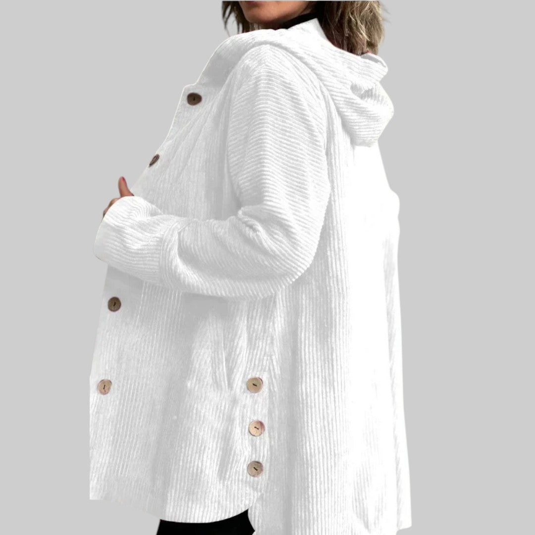 Veste matelassée Cordia™ de Danoir Paris, coupe élégante, doublure chaude, idéale pour l'hiver, en tissu noir.