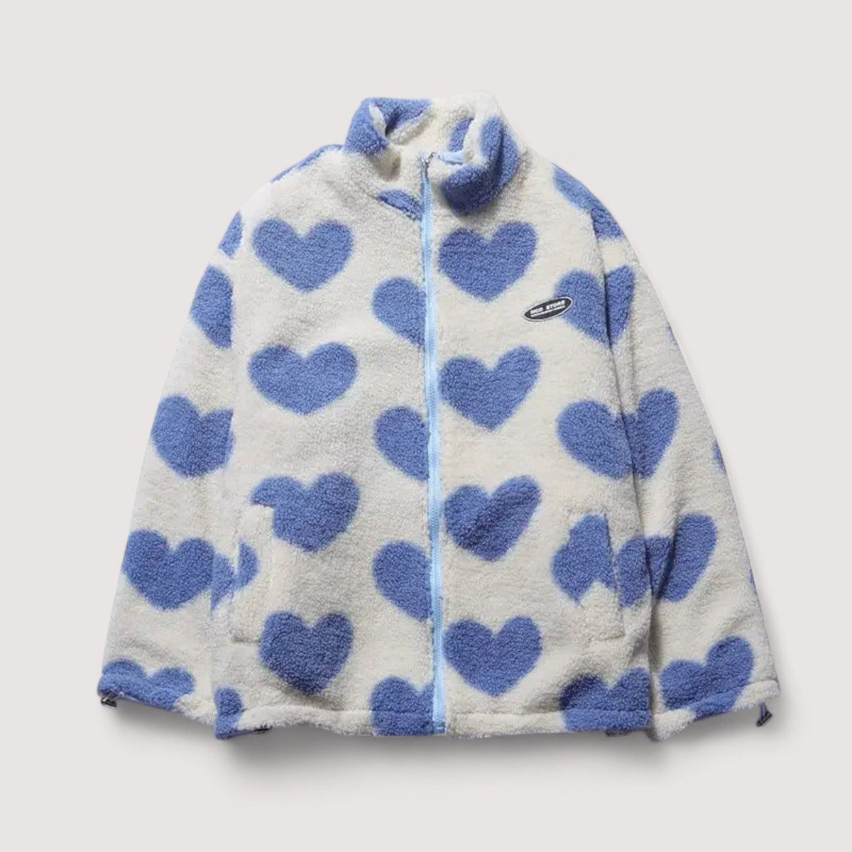 Veste réversible en forme de cœur Amélie Danoir Paris, doublure colorée et design tendance, portée par un mannequin.