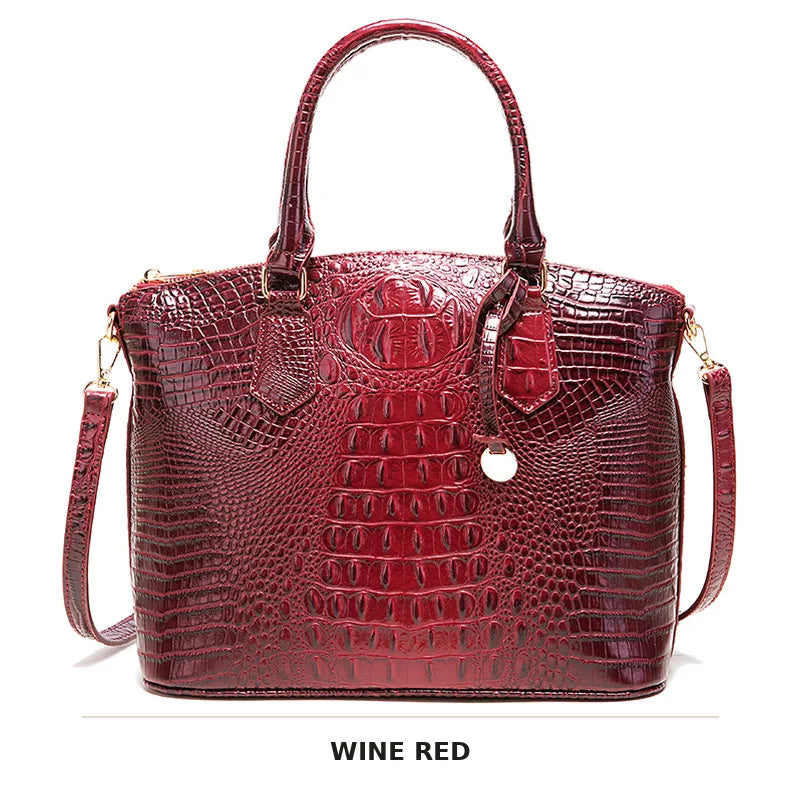 Sac à main vintage pour femme Danoir Paris avec imprimé crocodile, en cuir élégant et tendance, visible en détail sur l'image.