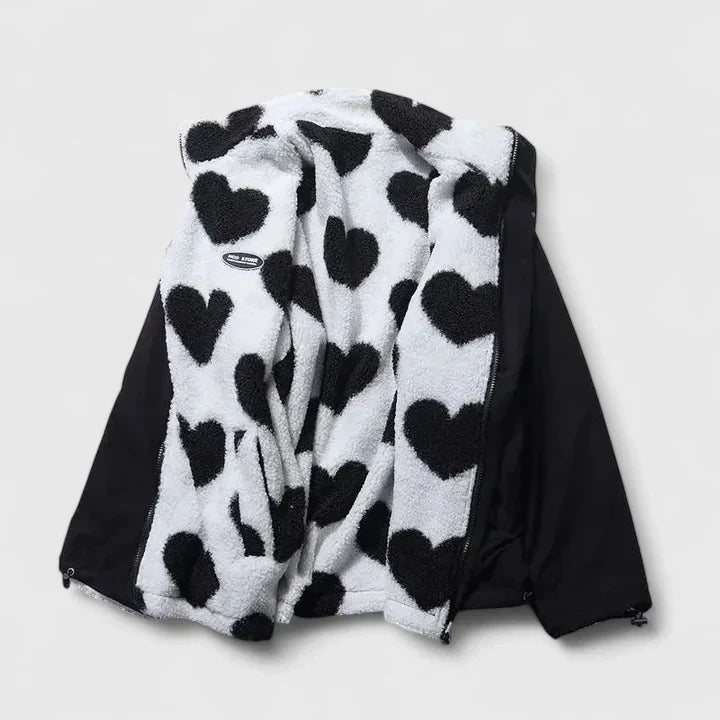 Veste élégante Vea™ de Danoir Paris, tissu chic, coupe ajustée, en couleur neutre, portée sur un mannequin.