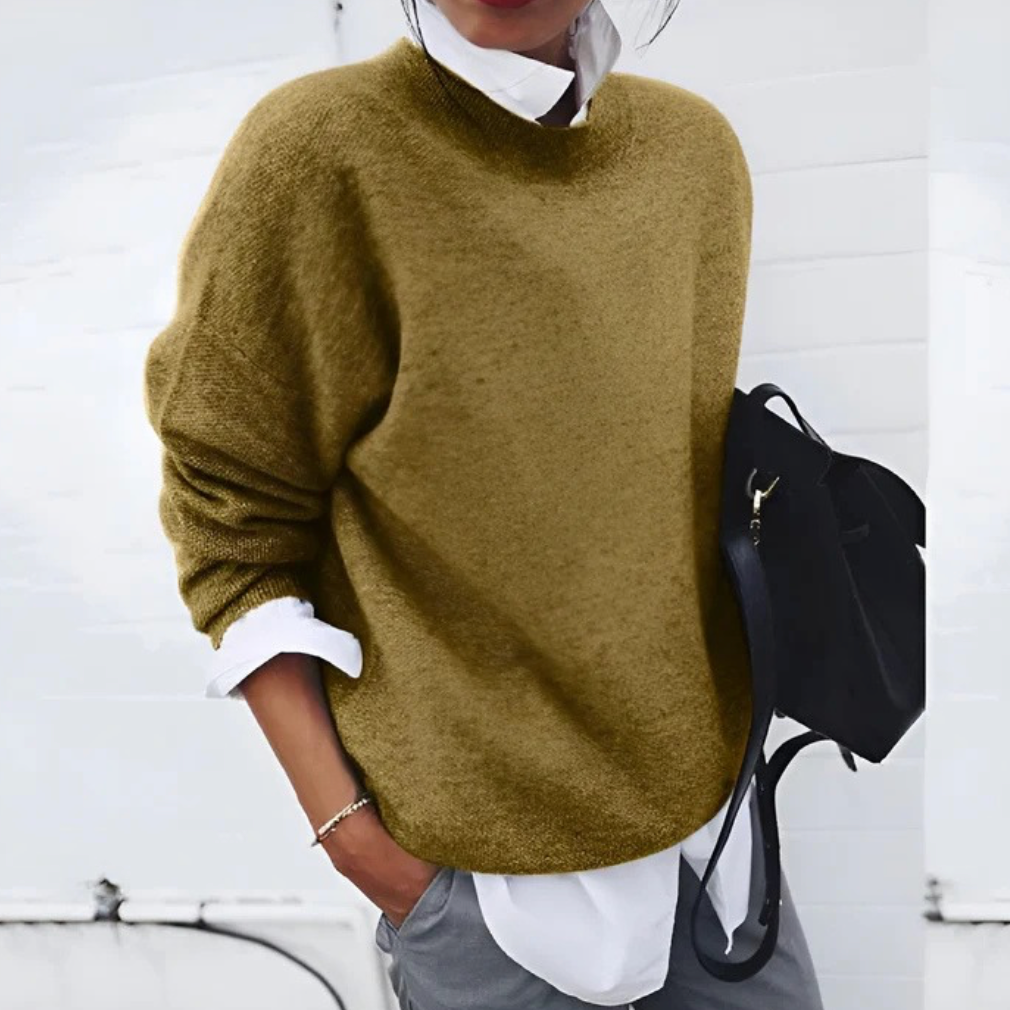 Pull doux et chaud Margaret de la collection #1752 de Danoir Paris, en laine confortable, couleur neutre.