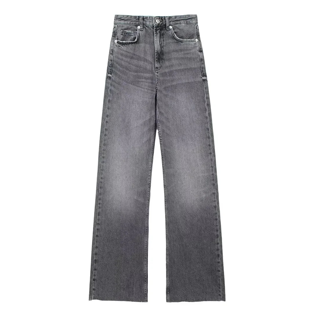 Pantalon Oriane Danoir Paris en tissu noir avec coupe ajustée et taille haute, porté avec un haut blanc.