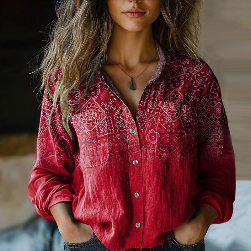 Blouse vintage élégante Valentina de Danoir Paris, tissu fluide avec détails sophistiqués, portée par un mannequin.