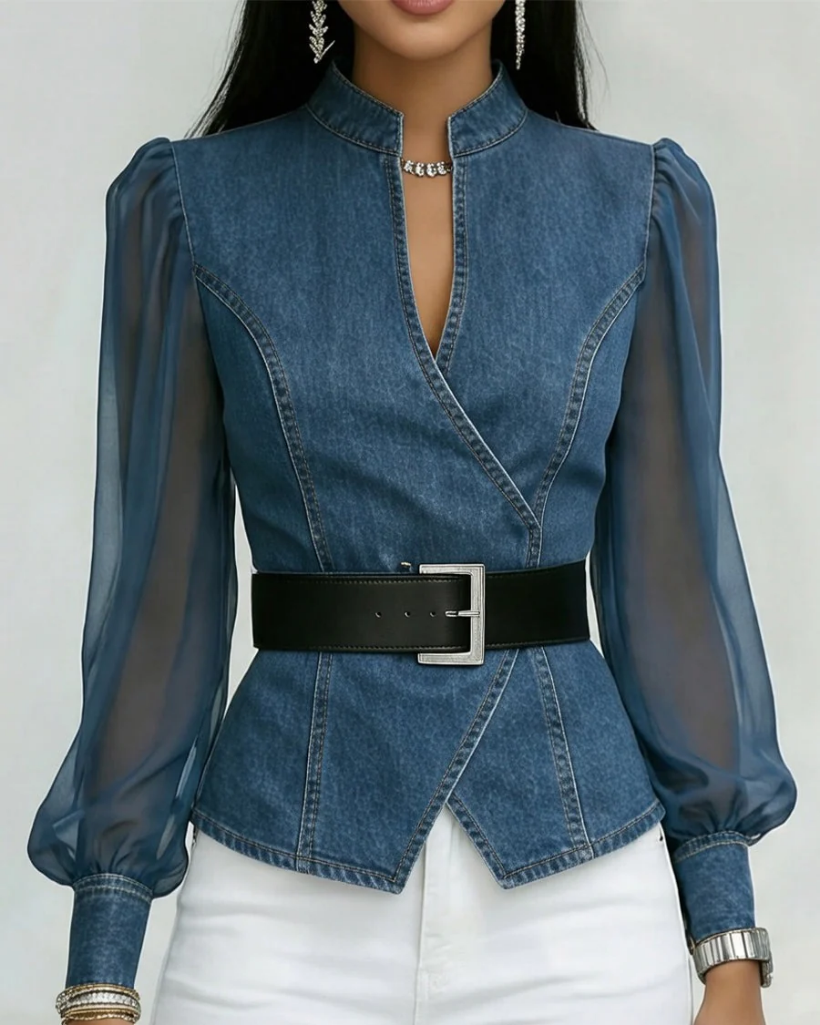 Top en denim Alessia de Danoir Paris avec manches en chiffon léger, style chic et décontracté, porté sur un mannequin.
