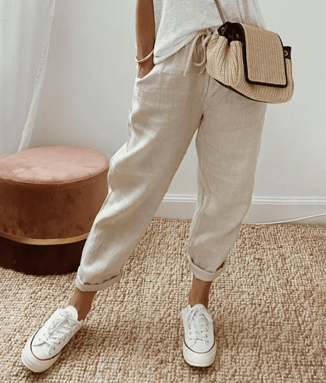 Pantalons confortables et élégants Zoé de Danoir Paris en tissu olive, vue de face sur fond blanc