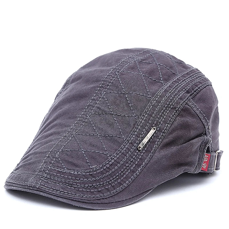 Casquette vintage Danoir Paris pour chien Bloom™ en beige, style élégant et classique pour animaux de compagnie.