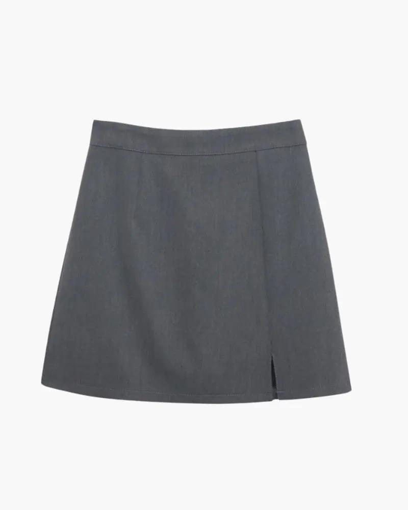 Short de ville Danoir Paris Oxford Straight Mini beige, coupe droite, tissu élégant, vue de face sur le produit.