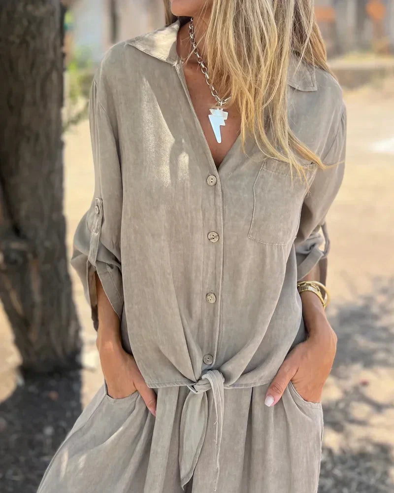 Ensemble deux pièces Quitte Danoir Paris en beige, look polyvalent et élégant, idéal pour diverses occasions.