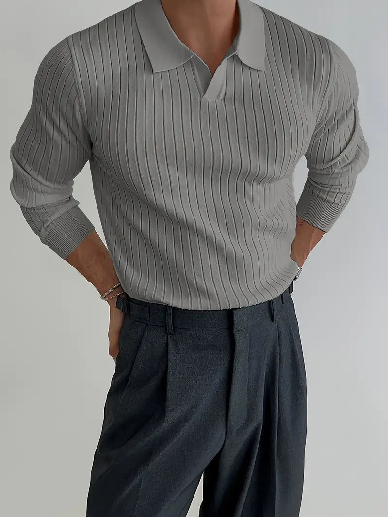 Pull Sogno texturé de Danoir Paris, vue de face, en laine douce avec motif tissé, couleur neutre, porté sur un mannequin.