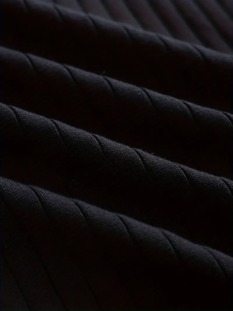 Pull Sogno texturé de Danoir Paris, pull en maille douce, coloris neutre, vue de face avec détails du tissu.