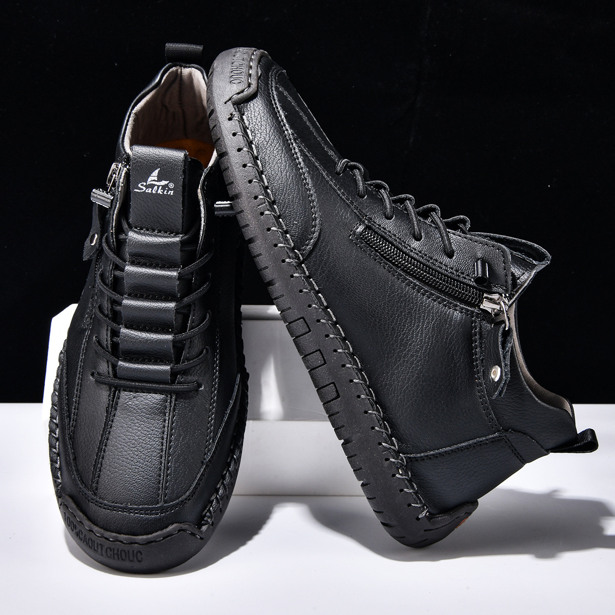 Chaussures en nabuk Danoir Paris pour homme avec fermeture éclair, style élégant et moderne.