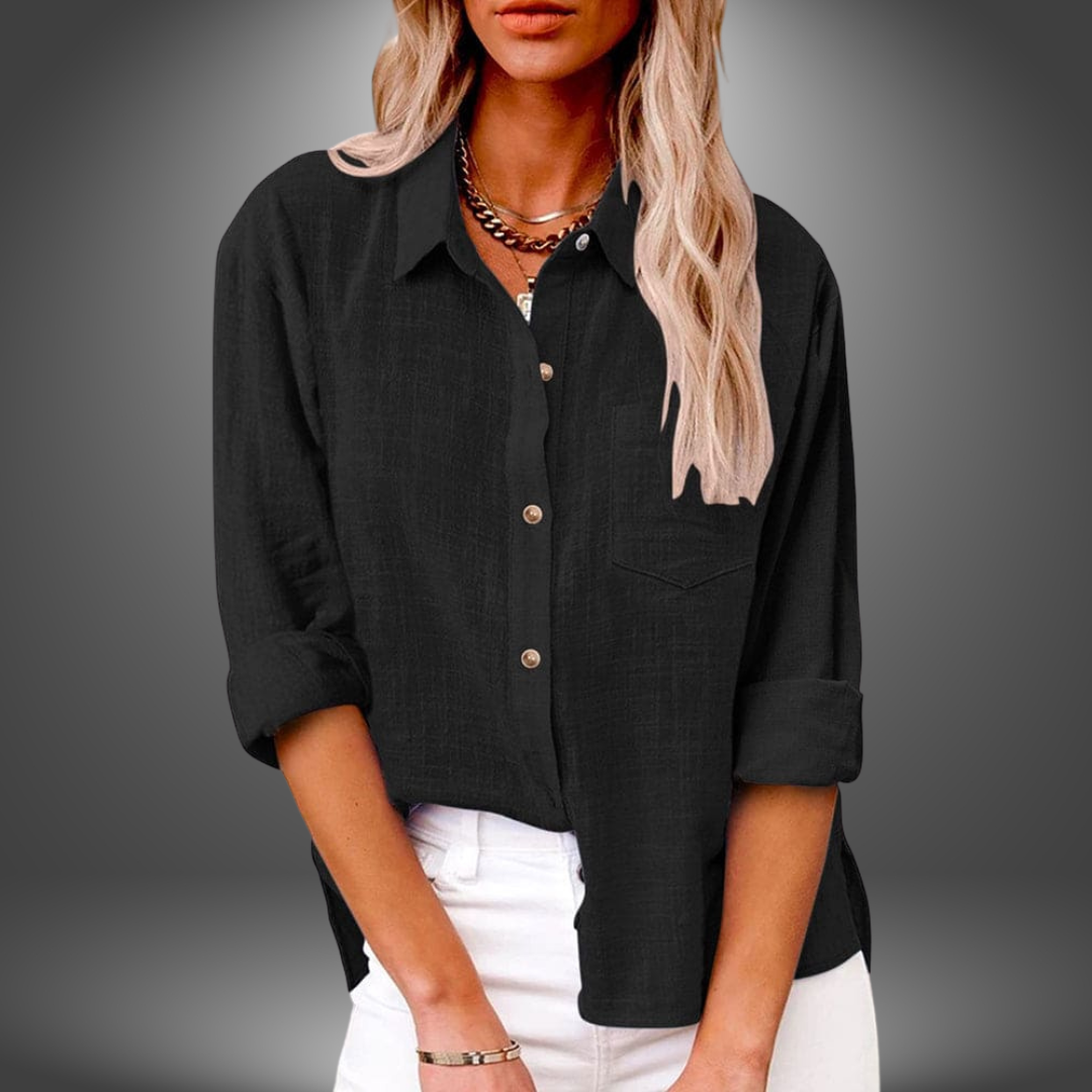 Blouse en lin premium Eve de Danoir Paris, vue rapprochée montrant la texture légère et élégante du tissu.