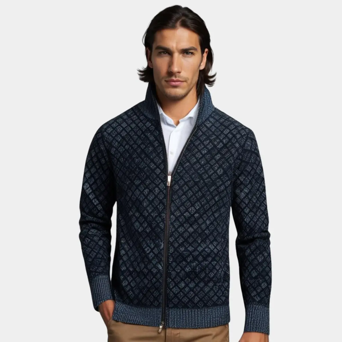 Gilet premium pour homme en matériau souple, élégant, porté par un modèle, fond blanc, marque Danoir Paris.