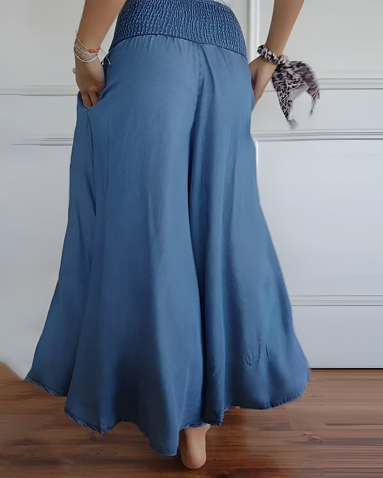 Pantalons confortables Danoir Paris Alva avec taille élastique, coton doux et coupe décontractée pour un style relax.