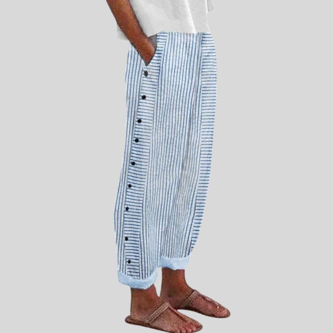 Pantalons élégants pour femmes Danoir Paris Bertha™, coupe sophistiquée, tissu fluide et finition soignée visible dans l'image.