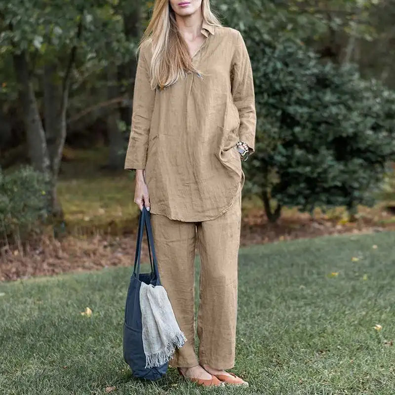 Ensemble chic et confortable Ella de Danoir Paris, vêtements élégants avec tissu doux et finition soignée, visible sur l’image.