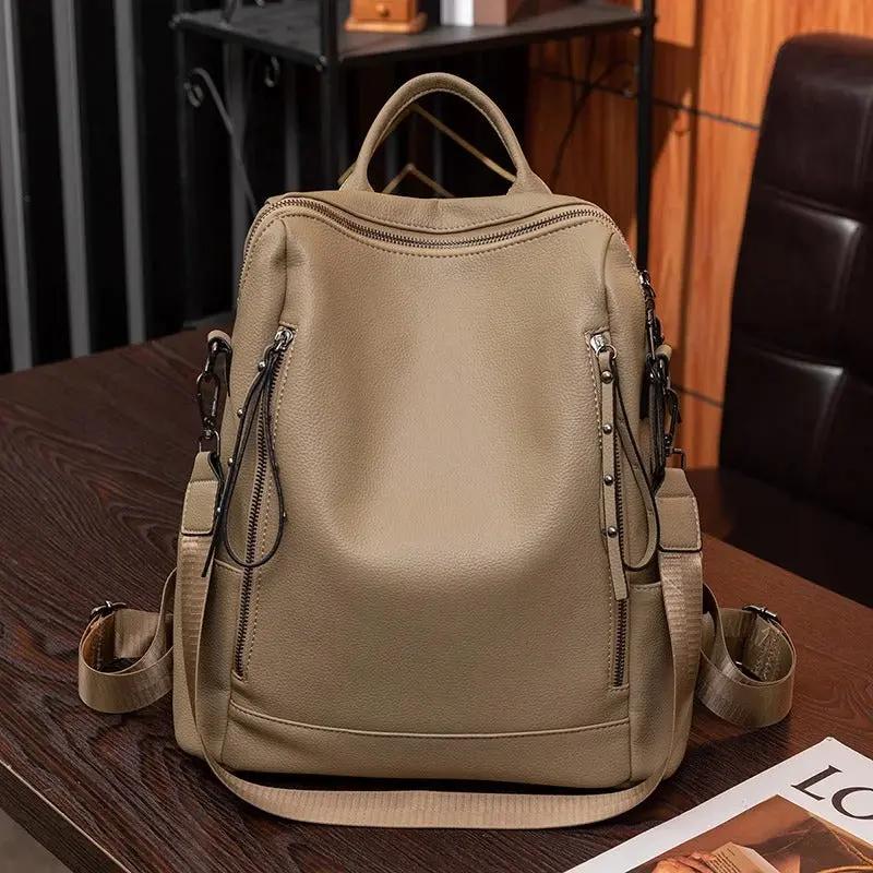 Sac à dos urbain chic Sienna de Danoir Paris avec design élégant et compartiments spacieux pour un style moderne.